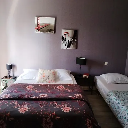Aux Trois Rois Hotel Pont-Sur-Yonne Room photo